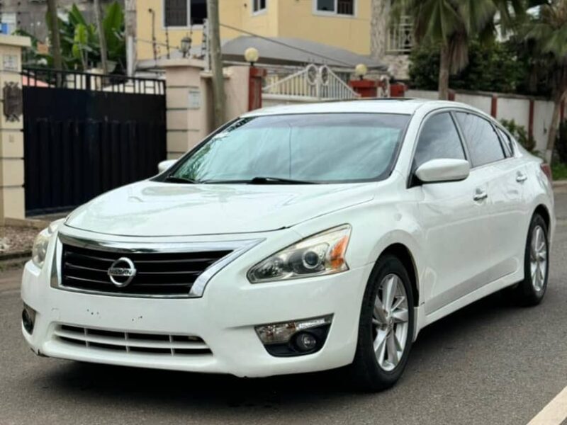 Nissan Altima SV'13