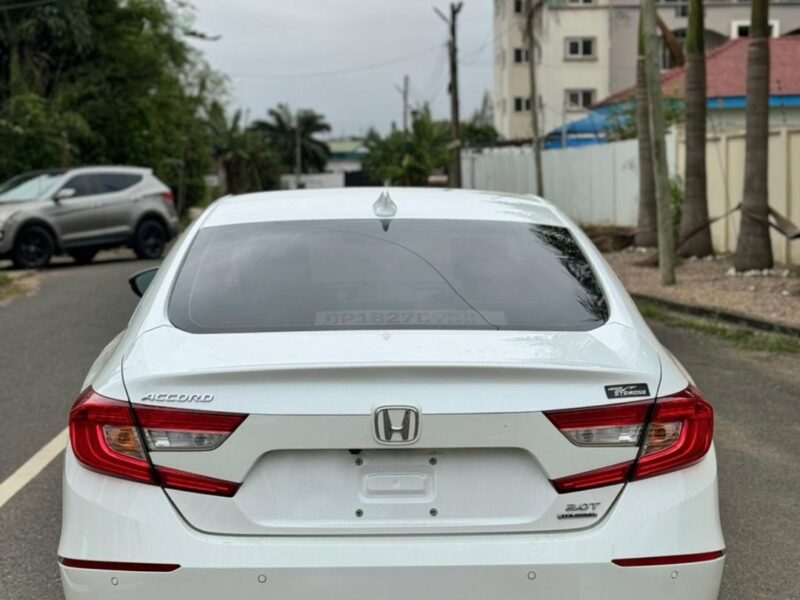 Honda Accord Touring'19