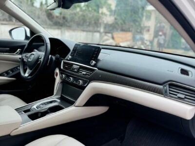 Honda Accord Touring'19