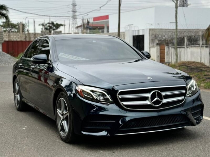 Mercedes Benz E300 4Matic'18